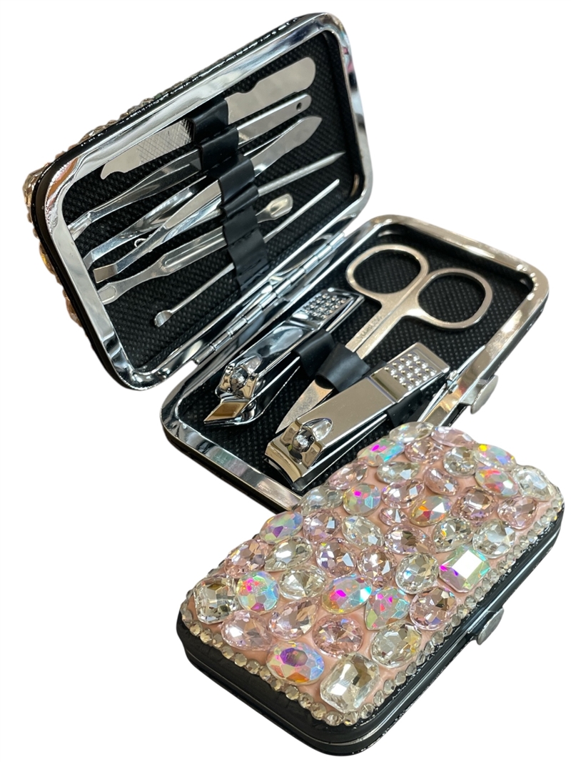 P740 CHUNKY PINK CRYSTAL TRAVEL MANICURE SET