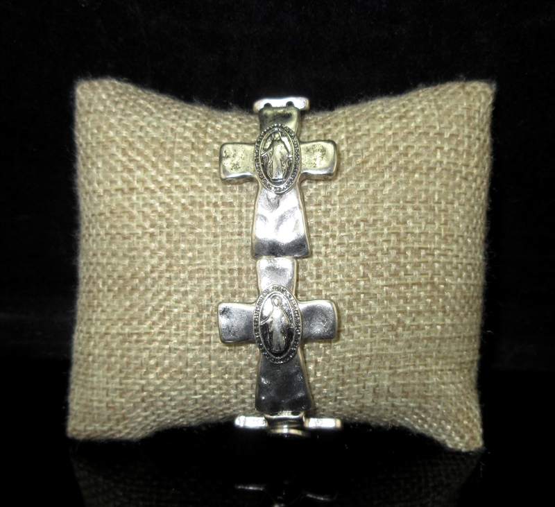 QB-4526 HAMMERED INSPIRATIONAL SILVER CROSS BRACELET