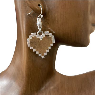 QE2032  HAMMERED TWO TONE  DOUBLE  HEART EARRINGS
