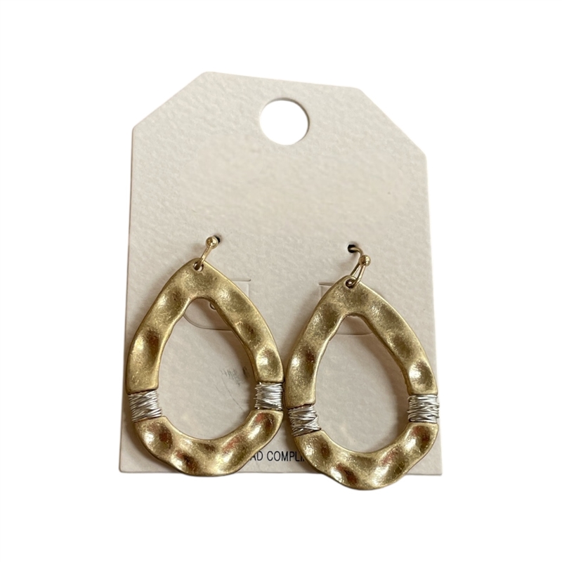 QE2663 TWO TONED OVAL POST EARRINGS