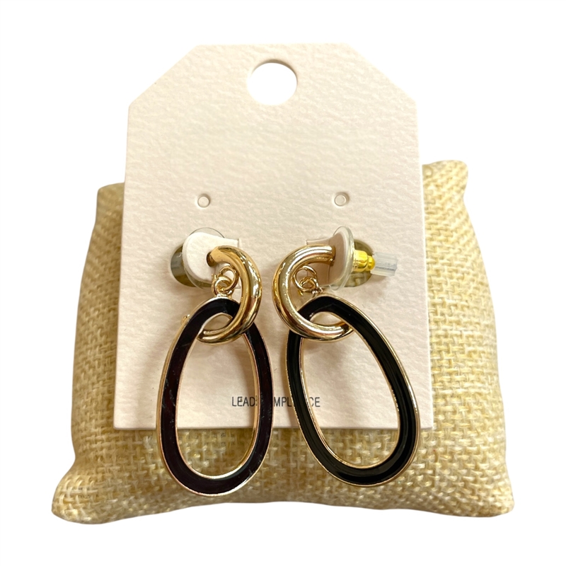QE2707 GOLD SEMI HOOP & OVAL HAMMERED EARRINGS