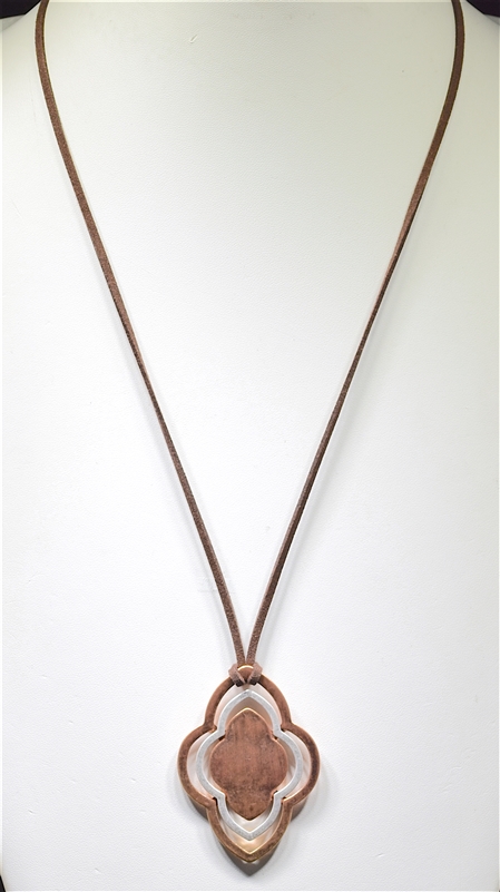 QN340 ANTIQUE CLOVER SUEDE NECKLACE