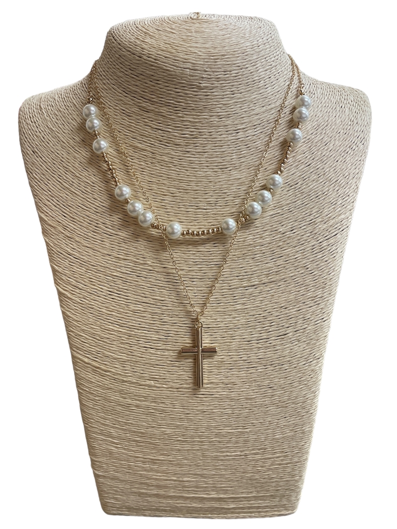 QN4618 PEARL & CROSS SHORT NECKLACE