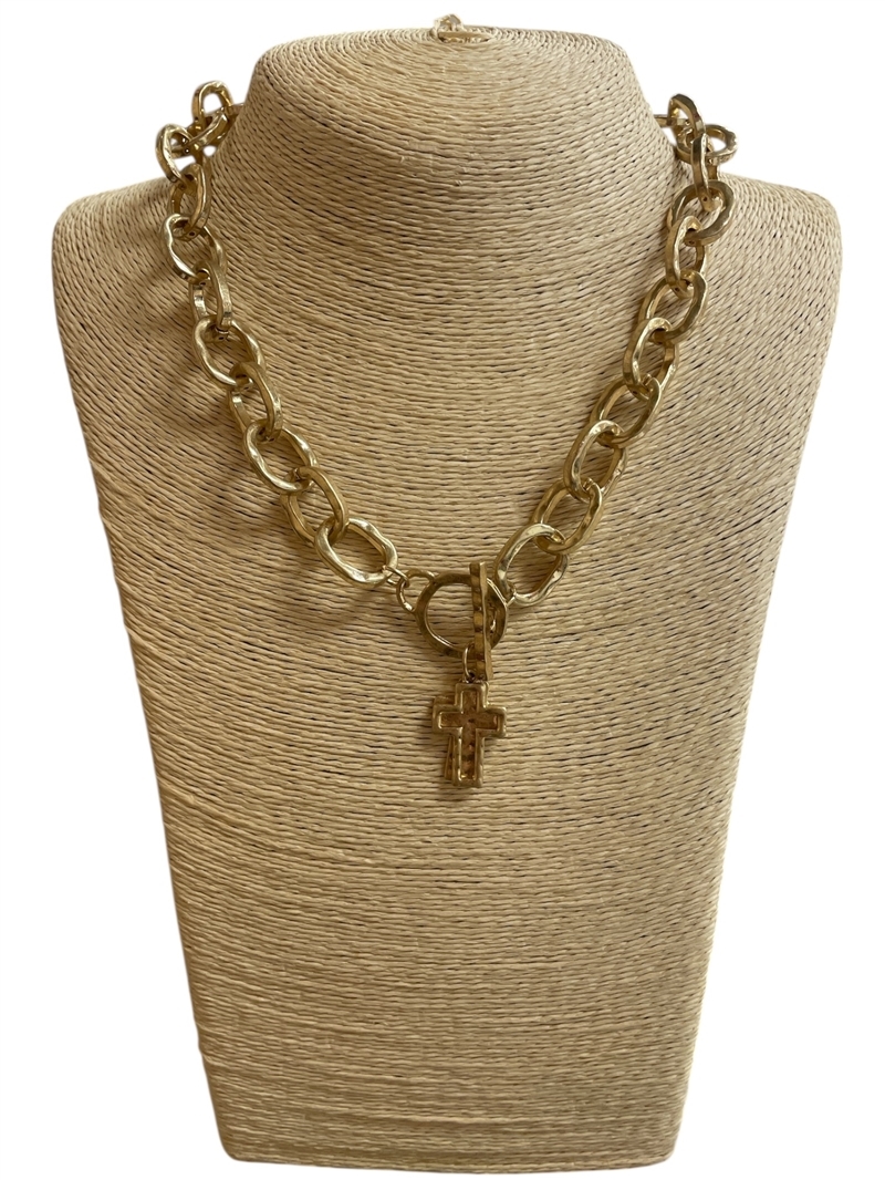 QN4752 MATTED HAMMERED DOUBLE CROSS TOGGLE NECKLACE