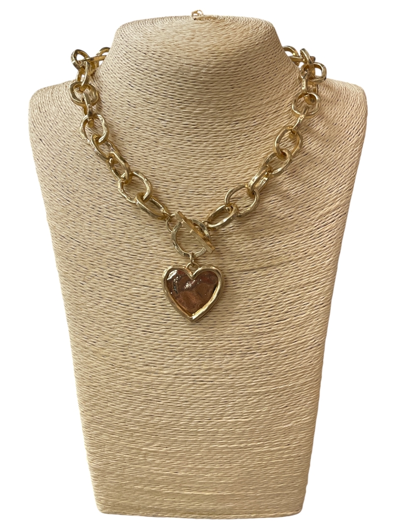 QN4753 MATTED HAMMERED DOUBLE HEART TOGGLE NECKLACE