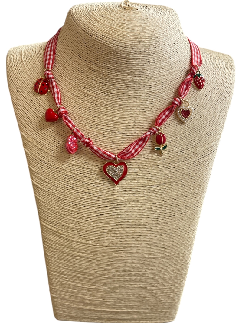 RD785 RED HEART CHARMS SHORT NECKLACE