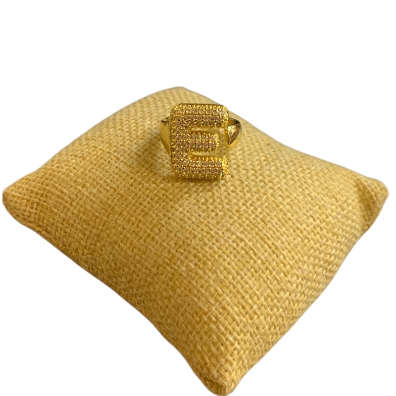 RG0E GOLD E LETTER ADJUSTABLE RING