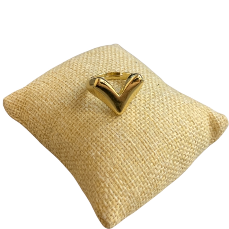 RG44 GOLD V SHAPED ADJUSTABLE RING
