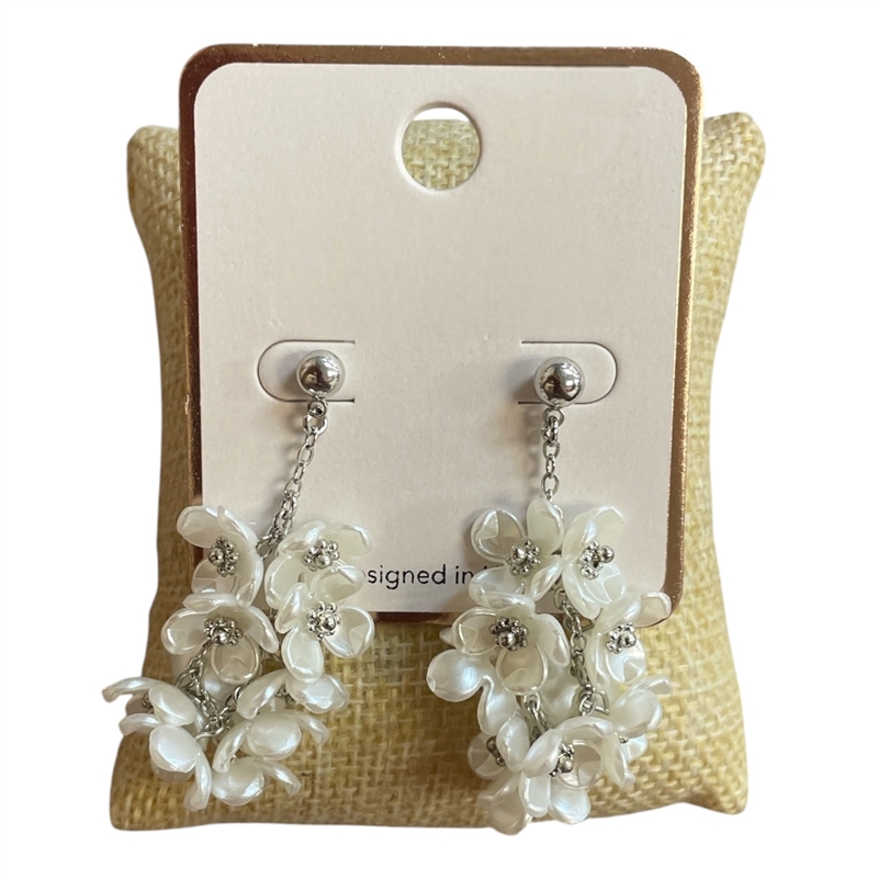SE1067-1 TINY FLOWERS CLUSTER POST DANGLE EARRINGS