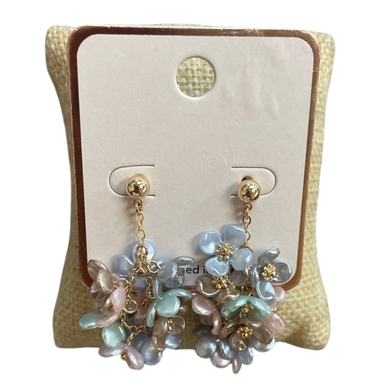 SE1067 TINY FLOWERS CLUSTER POST DANGLE EARRINGS