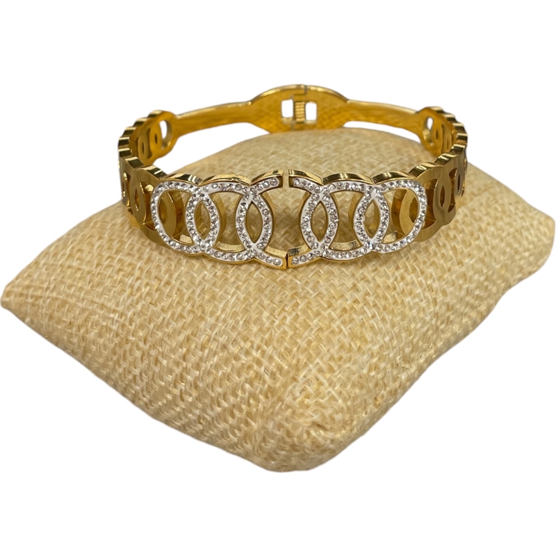 SE108 STAINLESS STEEL RHINESTONE OVERLAPPING CIRCLES BRACELET