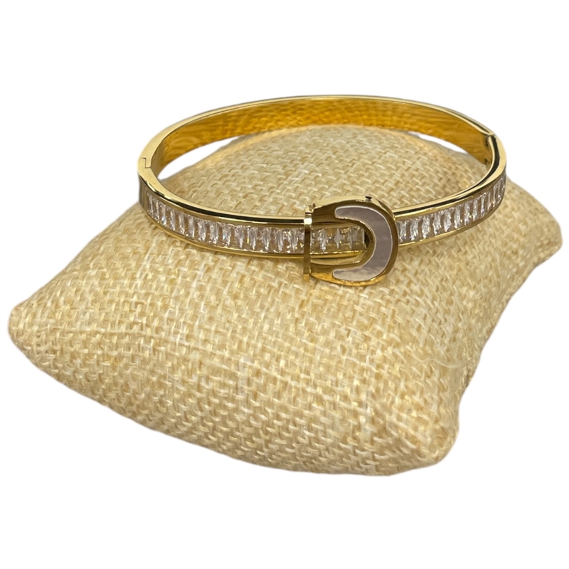 SE68 STAINLESS STEEL GOLD BUCKLE BRACELET