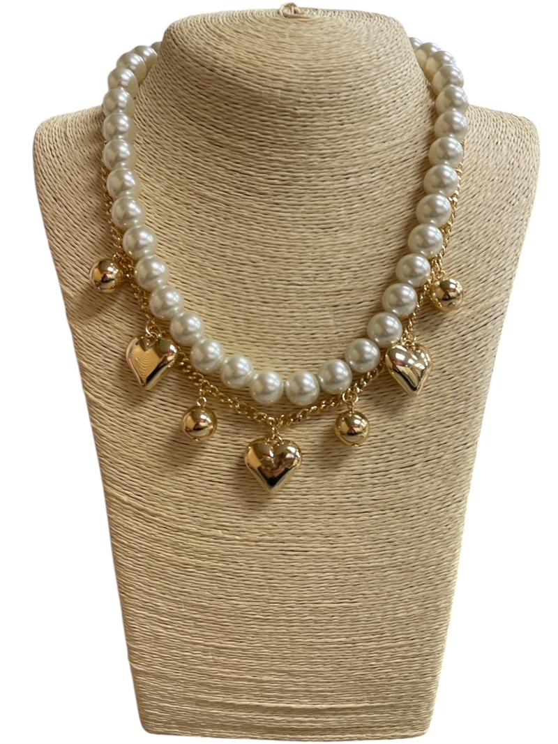 TN9312 HEARTS & PEARL SHORT NECKLACE