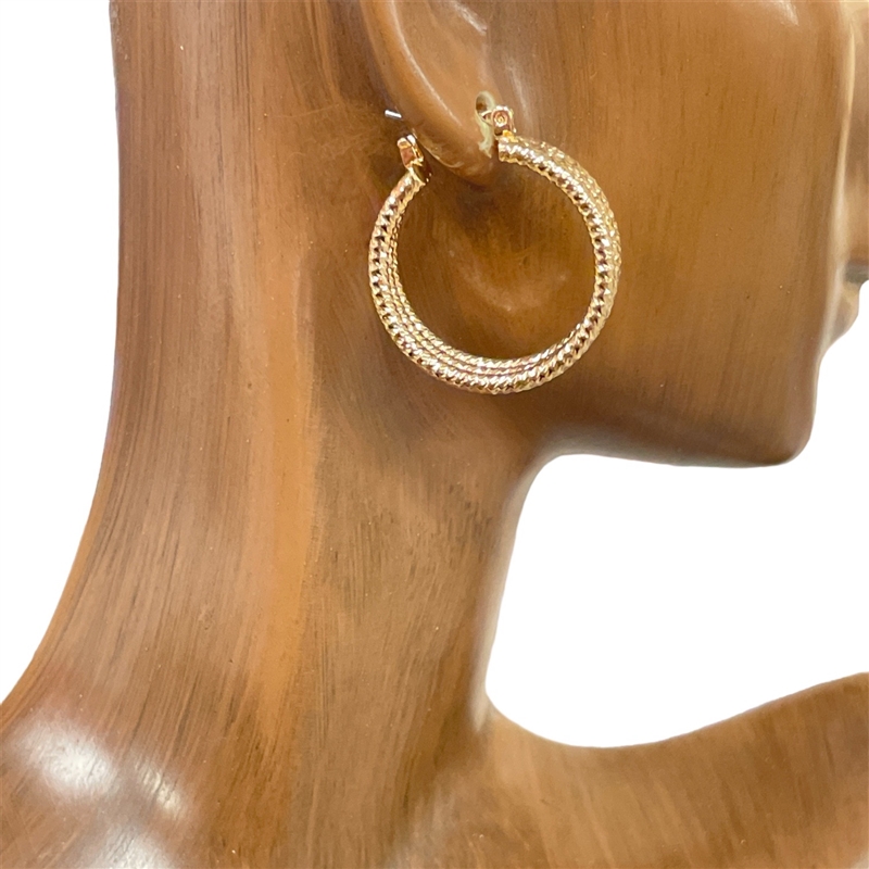 VE3974 BRASS PLEATED SMALL HOOP