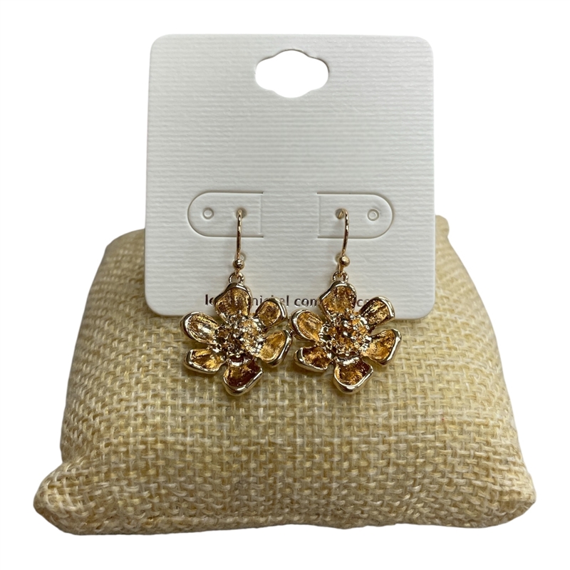 VE4621 GOLD HAMMERED FLOWER DANGLE EARRINGS