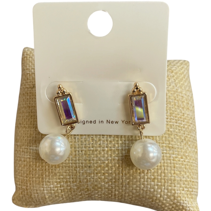 VER6687 CRYSTAL & PEARL DROP STUD EARRINGS