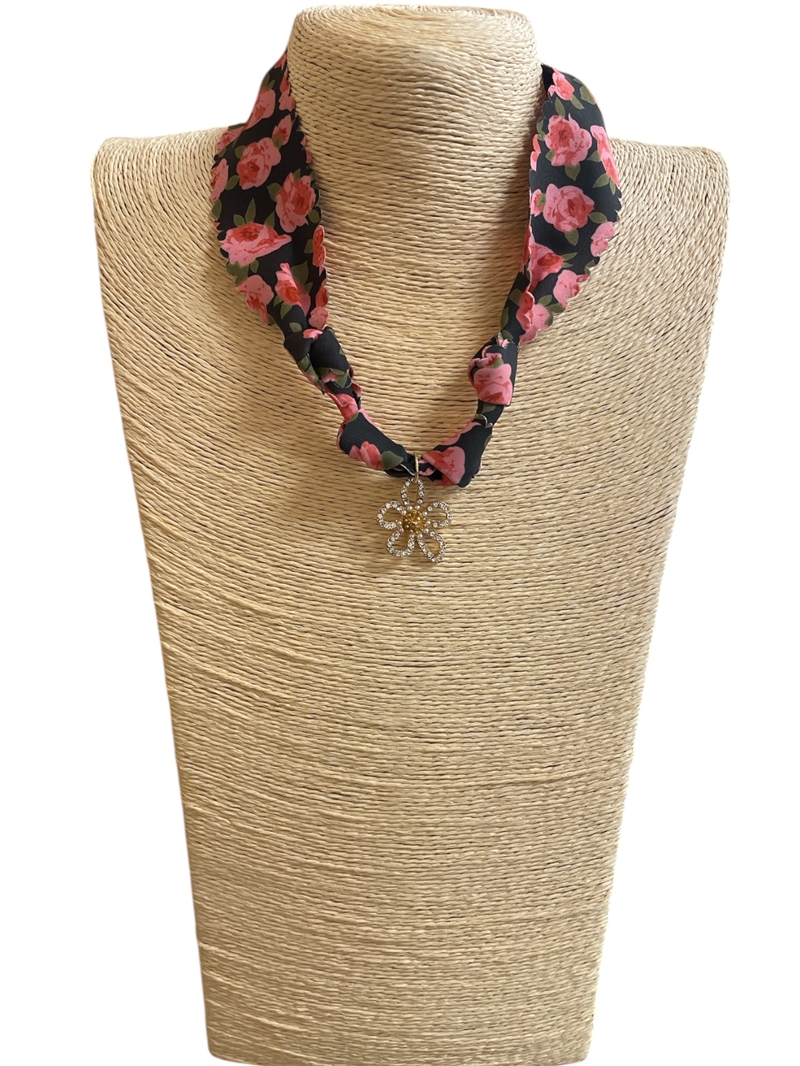 VN1286 RHINESTONE FLOWER FLORAL  SCARF NECKLACE