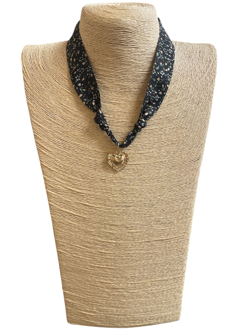 VN1295  GOLD HEART BLACK FLORAL SCARF NECKLACE