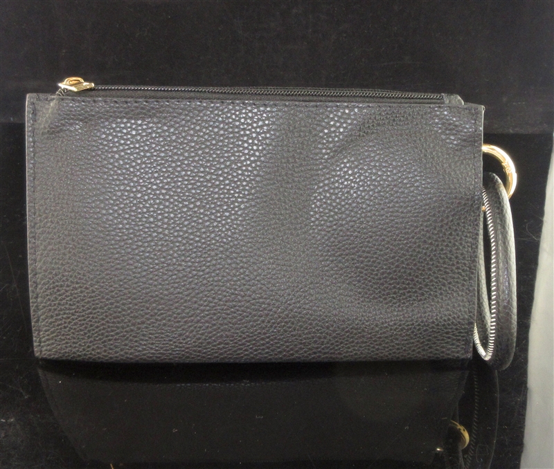 WTS20 SOLID BLACK WRISTLET BAG