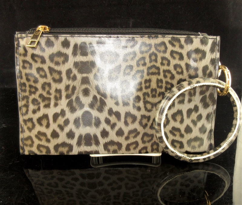 WTS25 TAUPE LEOPARD PRINT WRISTLET BAG