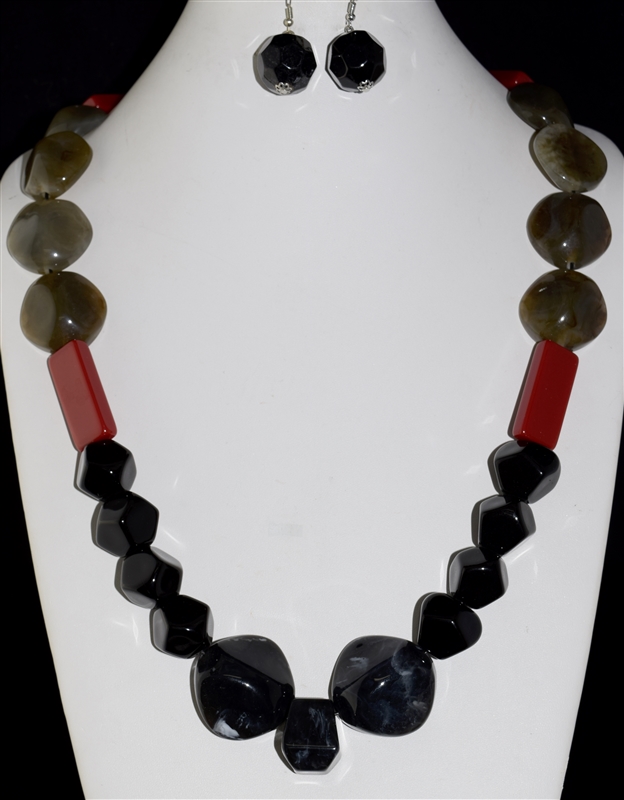 XN-630 TWO TONE ACRYLIC BEADED LONG NECKLACE