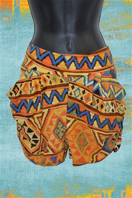 Two pockets waistband, multicolors African pattern lady's shorts.