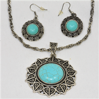 Turquoise pendant earring and necklace set, accessory