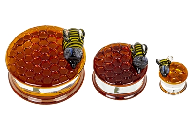 Honeycomb Textured Plugs One Bee