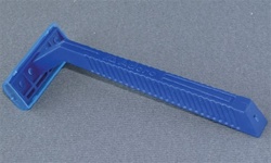 Twin blade razor (navy handle)