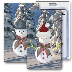 Lenticular luggage tag with Frosty the snowman switches from a top hat to a Santa Claus hat, flip