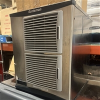 Ice Maker and Bin