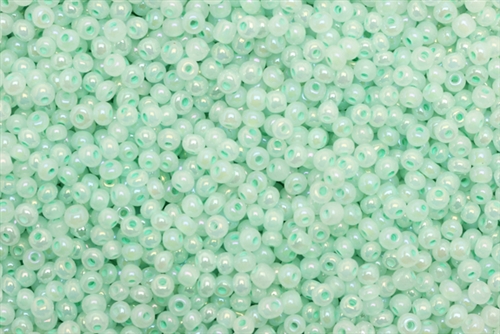 10/0, Seed Bead, Vintage, Czechoslovakian, Seed Beads, Pale Green AB