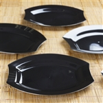 10 Pack - Black w/ Silver Edge 10.5" Crescent Oval Shaped Disposable Plate - Chambury Plastics