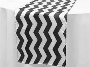 Jazzed Up Chevron Table Runners - White / Black