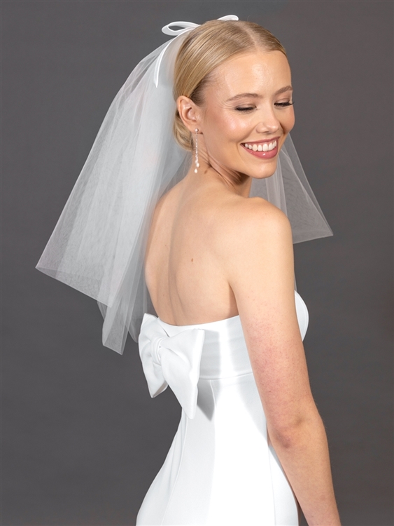 Short Two Layer Bridal Veil with Bow  - Celebrity Style Flyaway Veil (17"/21")