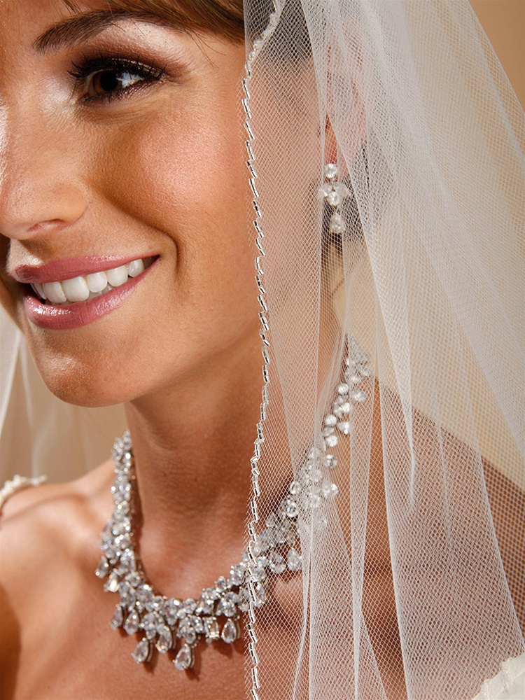 One Layer Bridal Veil with Zig Zag Bugle Bead Edging - Ivory/Silver - 30"<br>910V-30-I