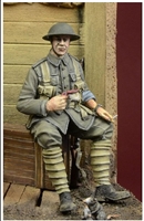 D-Day 35034 - WWI British Infantryman Sitting on a Case