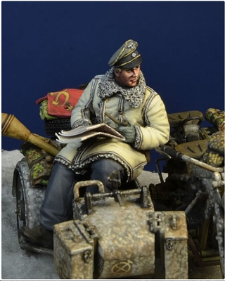 D-Day 35185 - Waffen SS Officer, Hungary, Winter 1945 (for sidecar)