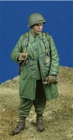 D-Day 35217 - US Paratrooper NCO in raincoat, 1944-45