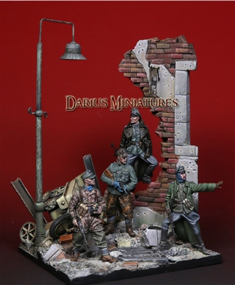 Darius Miniatures F35043 -  The Last Fight - Berlin 1945 (Figures & Vignette)