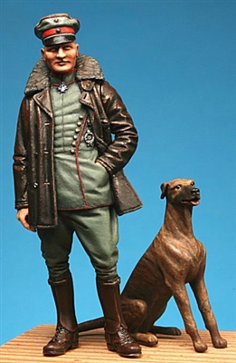 Model Cellar MC32004 - Manfred von Richthofen (with Moritz)