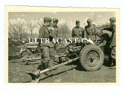 3.7 cm Pak Anti-Tank Gun and Crew, May 1942, Original WW2 Photo