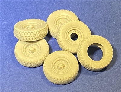 Resicast 35.2452 - Firestone Wheels for Tamiya LRDG Chevrolet