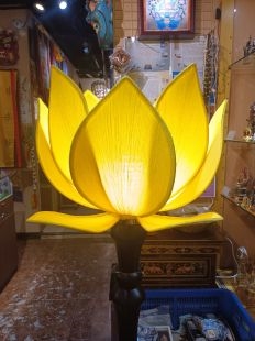 Hand Crafted Lotus Lamp 5.75 Feet