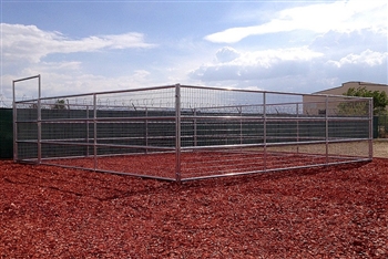 4-Rail Horse Corral