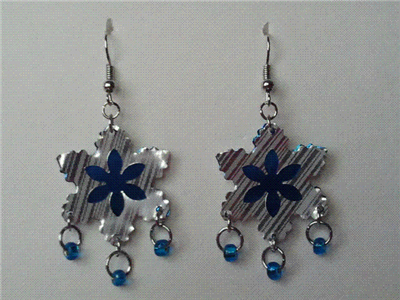 BLUE & WHITE FLOWER CUTOUT EARRINGS (#106)