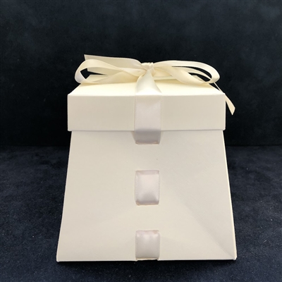 Ribbon-Weave Favor Box