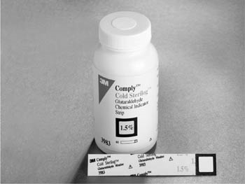 3M Health Care 3987, 3M COMPLY (COLD STERILOG) GLUTARALDEHYDE MONITORS Black Framed Pad Turns Yellow When Above 1.8% MEC Concentration, 60/btl, 2 btl/cs, CS