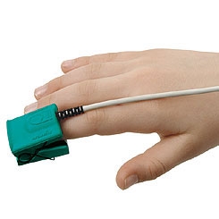 8000AP Pediatr Articulated Finger Clip Sensor