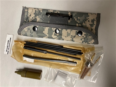 AR15 CLEANING SET CAL 223 WITH DIGITAL CAMO POUCH.
